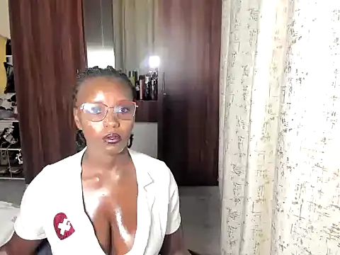 Snapshot of supa_queen254 chatting on June 2026 09:50:02 PM supa queen254 online show from June 2026 09:50:02 PM