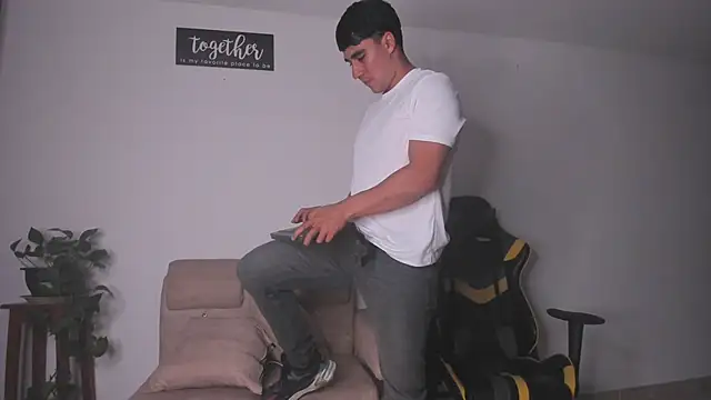 owengray2n online show from May 2026 04:39:01 AM