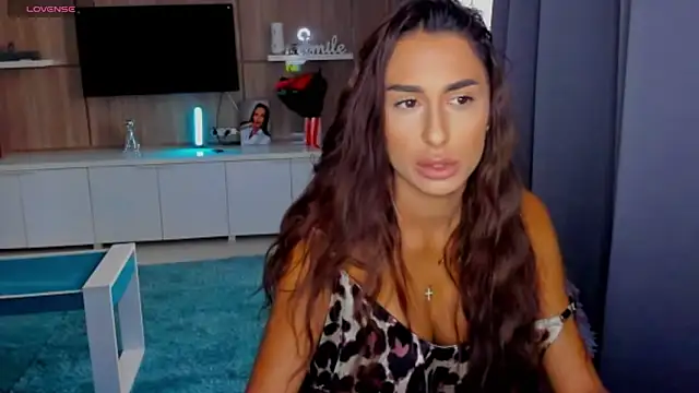 Snapshot of K_chic chatting on September 2025 10:59:02 AM K chic online show from September 2025 10:59:02 AM