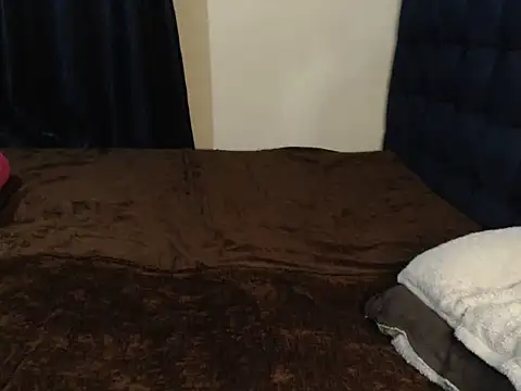 booty lolah  online show from October 2025 06:19:02 PM