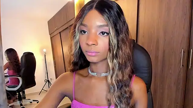 alikahouston4 online show from February 2025 05:51:02 AM