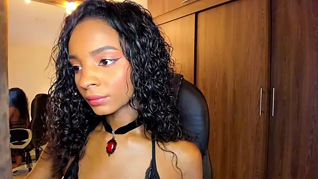 alikahouston4 online show from October 2025 02:44:01 AM