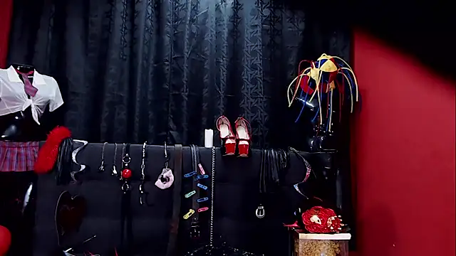 Hannamariana online show from February 2025 03:41:02 PM