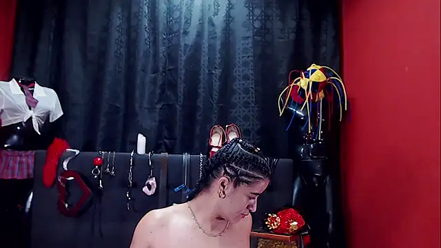 Hannamariana online show from March 2025 11:19:01 AM