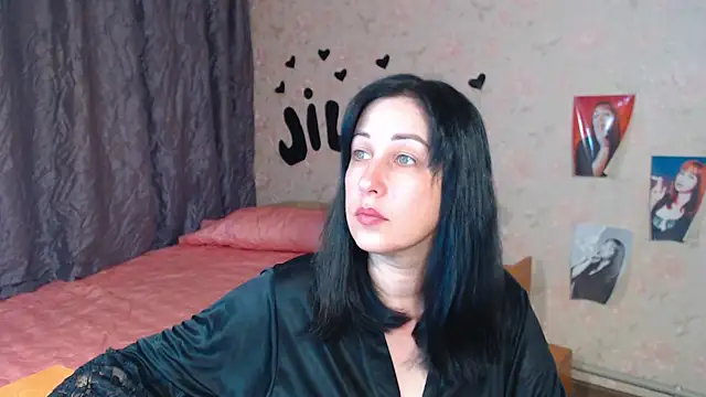 JillStevens online show from October 2025 04:48:02 PM