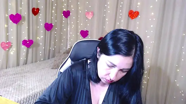Snapshot of JillStevens chatting on May 2026 12:23:02 PM JillStevens online show from May 2026 12:23:02 PM