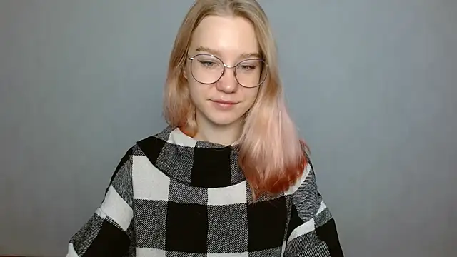 Snapshot of cindi_hot chatting on December 2024 09:31:01 AM cindi hot online show from December 2024 09:31:01 AM