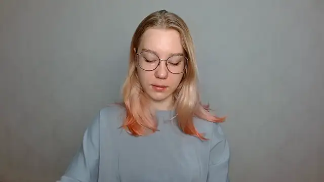 Snapshot of cindi_hot chatting on January 2025 07:55:02 AM cindi hot online show from January 2025 07:55:02 AM