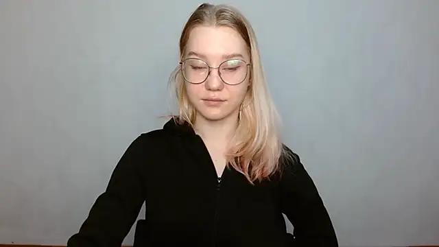 Snapshot of cindi_hot chatting on February 2025 09:37:01 AM cindi hot online show from February 2025 09:37:01 AM