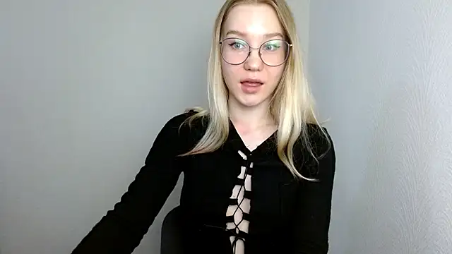 Snapshot of cindi_hot chatting on March 2025 11:12:02 AM cindi hot online show from March 2025 11:12:02 AM