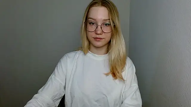 Snapshot of cindi_hot chatting on March 2025 11:31:02 AM cindi hot online show from March 2025 11:31:02 AM