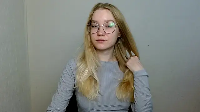 cindi hot online show from November 2025 08:47:02 AM