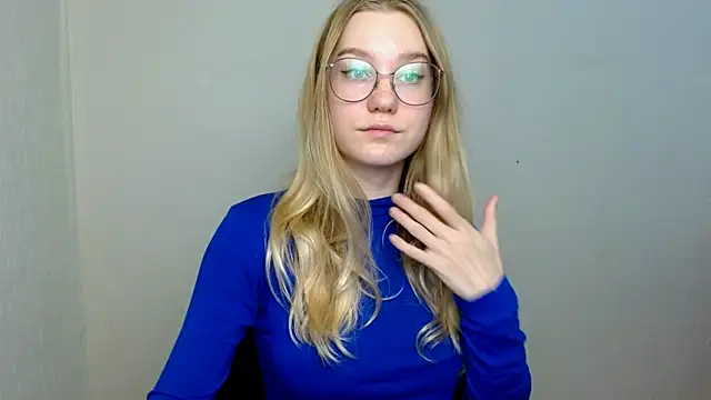 cindi hot online show from November 2025 11:27:01 AM