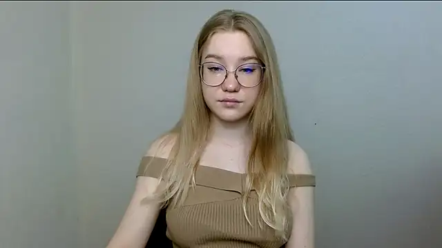 cindi hot online show from April 2026 11:23:01 AM