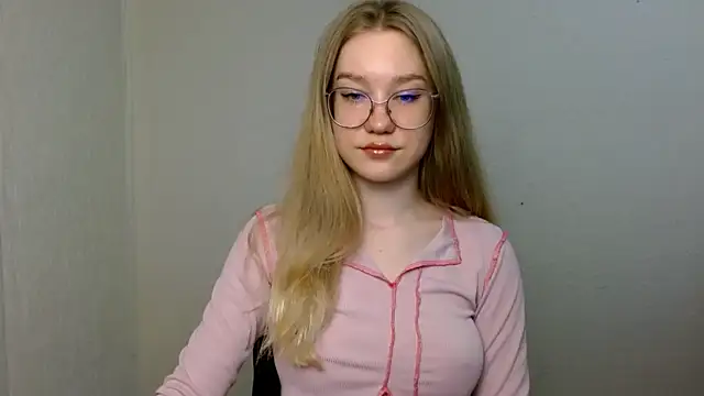 cindi hot online show from June 2026 09:56:01 AM