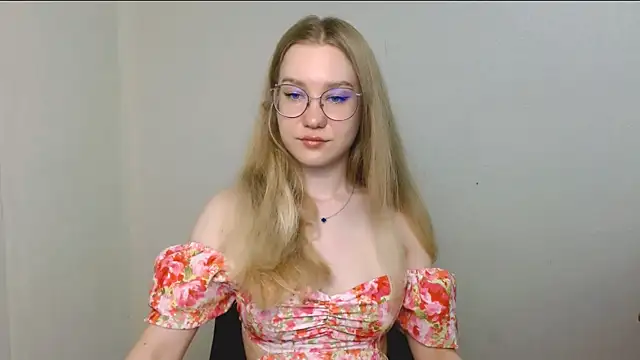 cindi hot online show from July 2026 10:19:01 AM