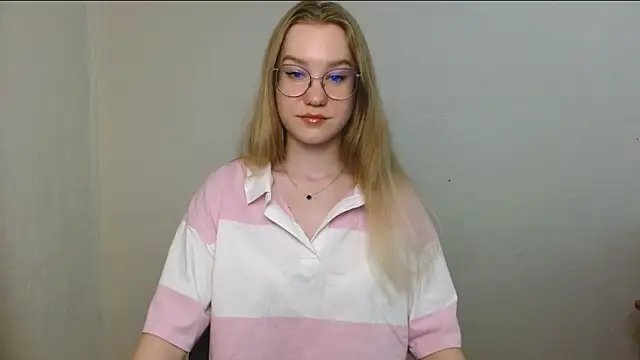 cindi hot online show from July 2026 10:29:01 AM
