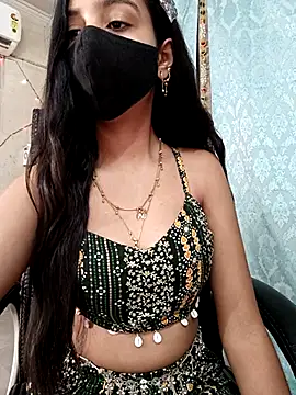 Snapshot of Parinaaz18 chatting on October 2025 02:12:02 AM Parinaaz18 online show from October 2025 02:12:02 AM