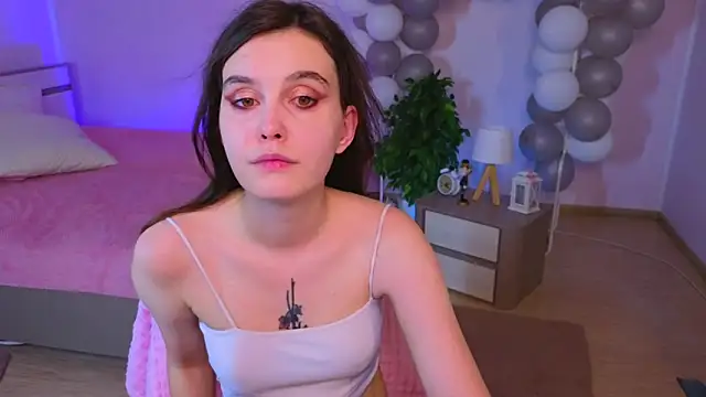 Snapshot of SusieMorris chatting on January 2025 08:14:02 AM SusieMorris online show from January 2025 08:14:02 AM