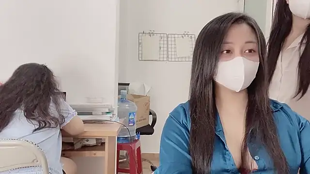 Bamboo Swetie online show from October 2025 03:35:02 PM