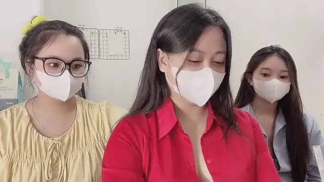 Bamboo Swetie online show from November 2025 03:45:01 PM