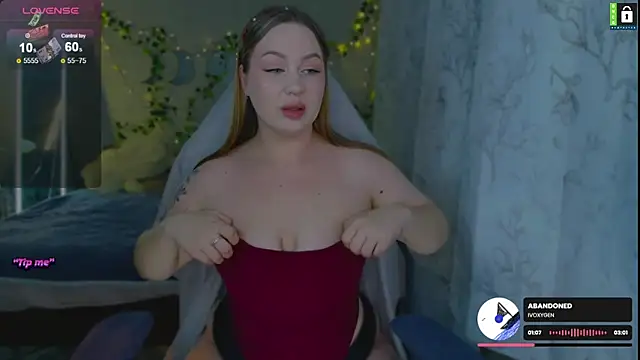 -LinaLove- online show from December 2025 08:47:02 PM