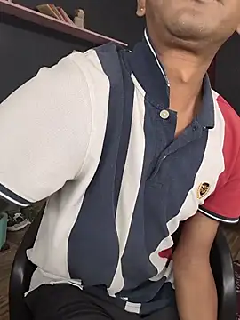 richardjames95 online show from November 2025 06:39:01 PM