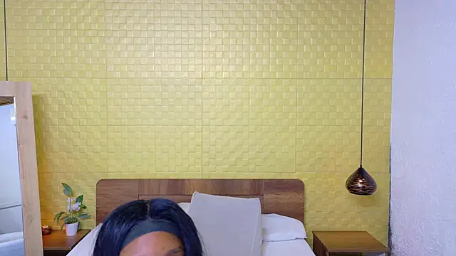 Shamiraa moore online show from February 2026 06:56:02 PM