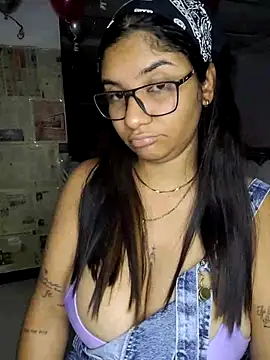 Sofythom1 online show from February 2025 04:28:02 AM