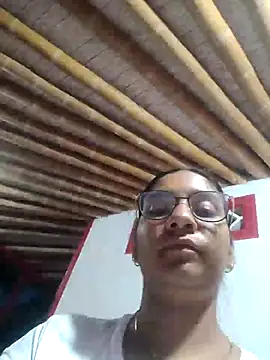 Sofythom1 online show from October 2025 11:13:02 PM