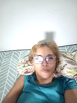 Snapshot of leona- chatting on February 2025 02:16:02 PM leona- online show from February 2025 02:16:02 PM