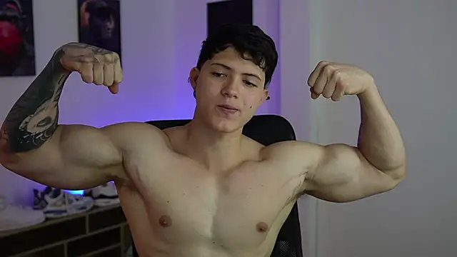 Snapshot of Hazzan_Velez chatting on September 2025 07:15:02 PM Hazzan Velez online show from September 2025 07:15:02 PM