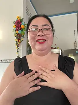 NDith online show from October 2025 10:10:02 AM