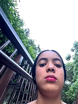 NAUGHTY LITTLE 18 online show from November 2025 09:13:02 PM