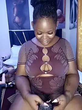 Cherriikenzie online show from October 2025 06:52:01 PM