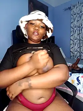 Cherriikenzie online show from October 2025 07:37:01 PM