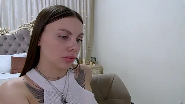 Snapshot of RoseHubbard chatting on January 2025 03:15:01 PM RoseHubbard online show from January 2025 03:15:01 PM