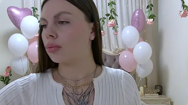 Snapshot of RoseHubbard chatting on February 2025 05:26:02 AM RoseHubbard online show from February 2025 05:26:02 AM