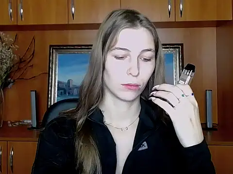 StrangerGi online show from November 2025 07:11:02 AM