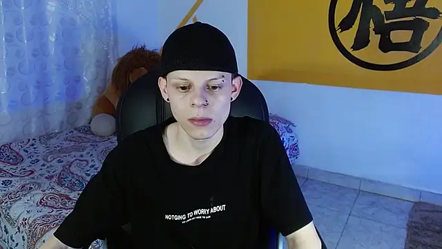 Snapshot of Matthew_Boy_ chatting on December 2024 05:42:01 AM Matthew Boy  online show from December 2024 05:42:01 AM