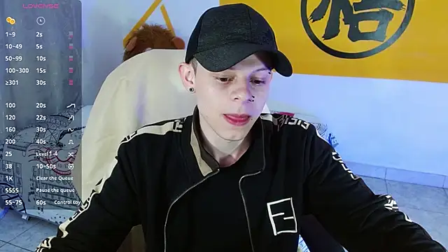 Snapshot of Matthew_Boy_ chatting on January 2025 05:01:02 AM Matthew Boy  online show from January 2025 05:01:02 AM