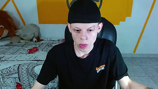 Snapshot of Matthew_Boy_ chatting on January 2025 04:37:02 PM Matthew Boy  online show from January 2025 04:37:02 PM