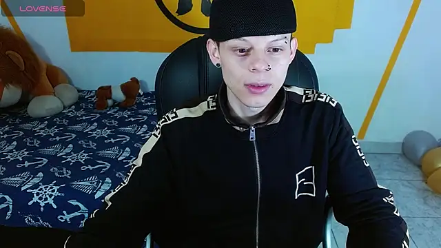 Snapshot of Matthew_Boy_ chatting on January 2025 11:44:02 AM Matthew Boy  online show from January 2025 11:44:02 AM