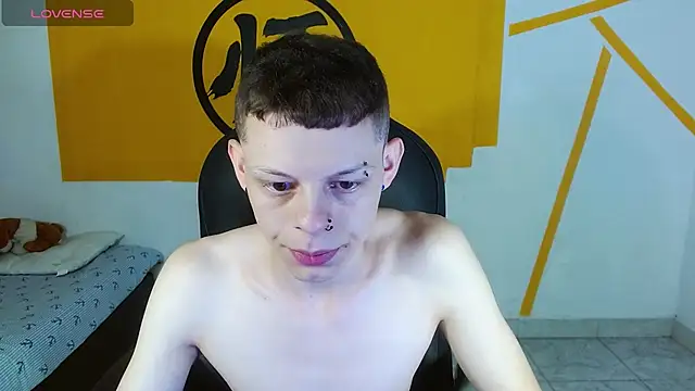 Snapshot of Matthew_Boy_ chatting on February 2025 06:12:02 AM Matthew Boy  online show from February 2025 06:12:02 AM