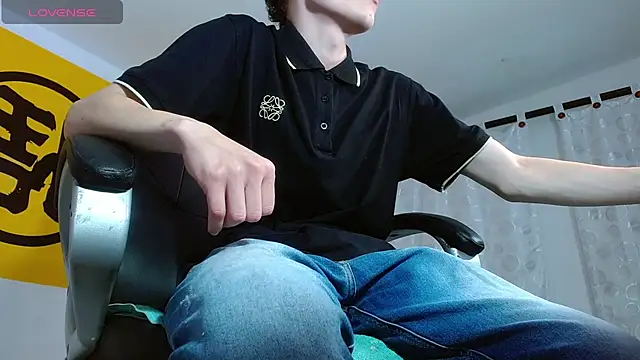 Snapshot of Matthew_Boy_ chatting on February 2025 04:28:02 AM Matthew Boy  online show from February 2025 04:28:02 AM