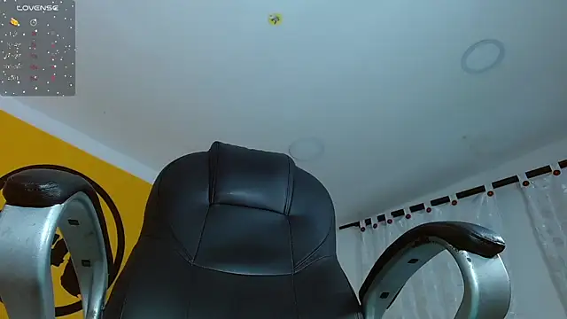 Snapshot of Matthew_Boy_ chatting on February 2025 05:45:02 AM Matthew Boy  online show from February 2025 05:45:02 AM