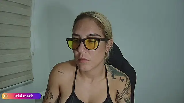 Isis69  online show from November 2025 10:56:01 PM