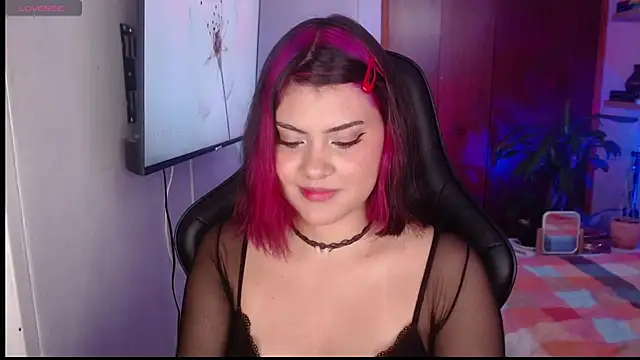 SusyAlvarez online show from February 2026 04:11:02 PM