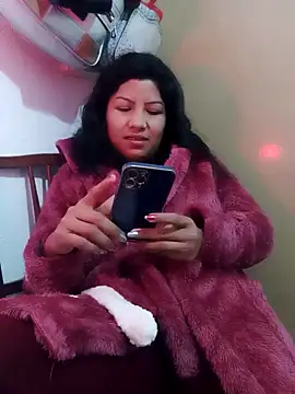 Snapshot of katymojadit chatting on January 2025 12:18:01 AM katymojadit online show from January 2025 12:18:01 AM