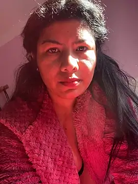 Snapshot of katymojadit chatting on January 2025 10:00:02 AM katymojadit online show from January 2025 10:00:02 AM